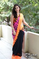 Isha Chawla at Jump Jilani Press Meet